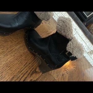 Size 7 uggs